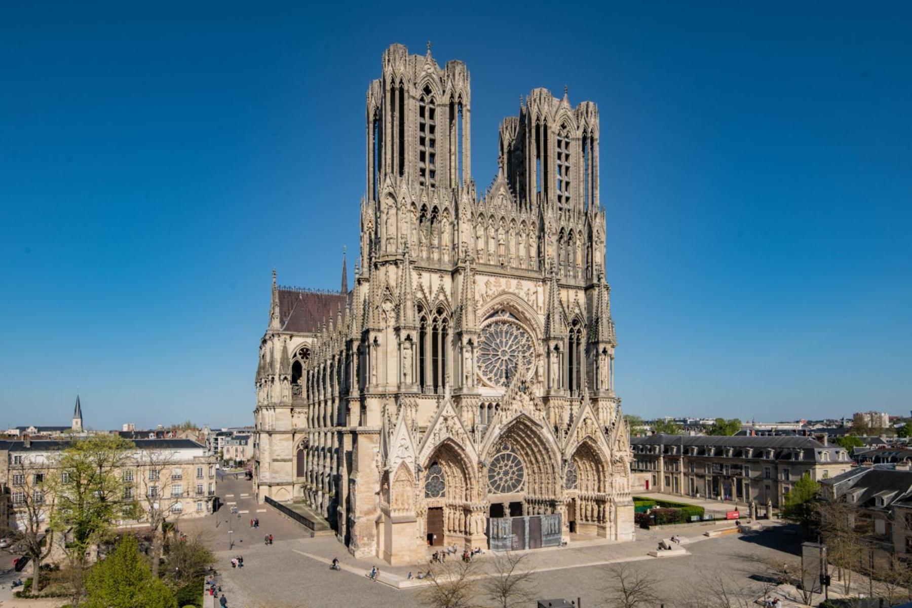 Appartement Porte Mars Remeš Exteriér fotografie
